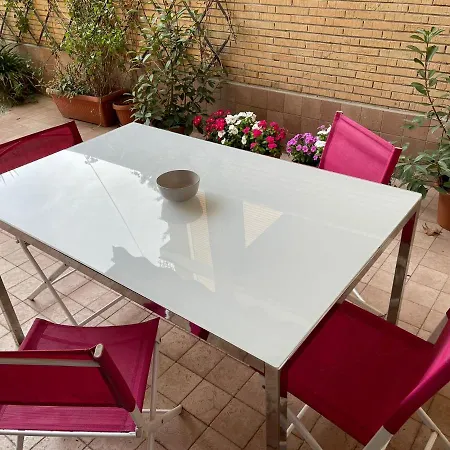 Apartment Flowers In Rom