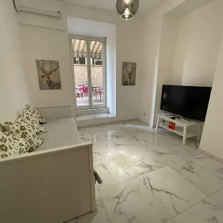 Apartment Flowers In *